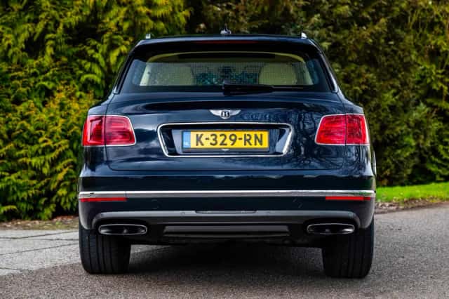 Bentley Bentayga (2016) thumbnail 5
