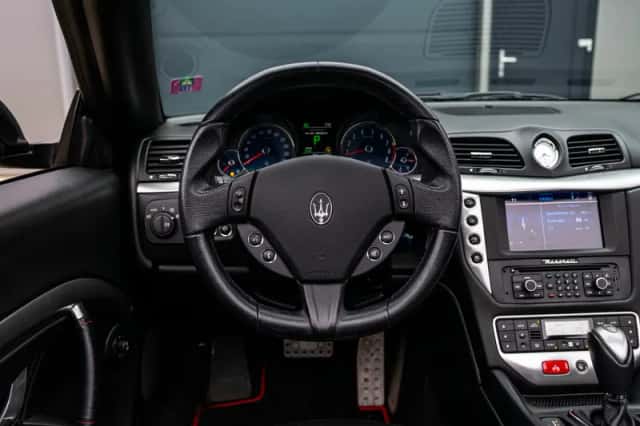 Maserati GranCabrio (2014) thumbnail 6
