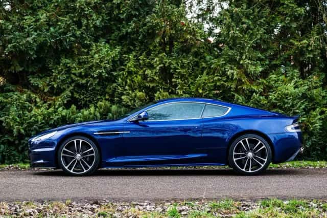 Aston Martin DBS (2010) thumbnail 4
