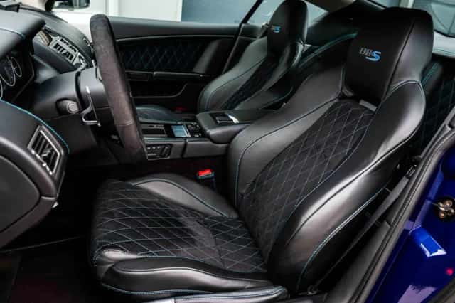 Aston Martin DBS (2010) thumbnail 6