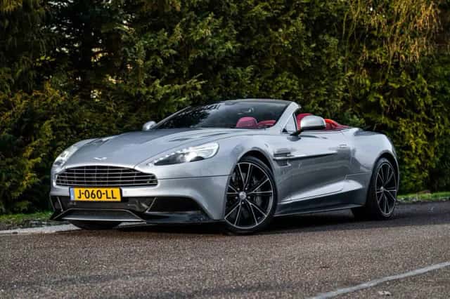 Aston Martin Vanquish (2013) thumbnail 1