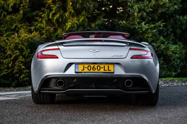 Aston Martin Vanquish (2013) thumbnail 5
