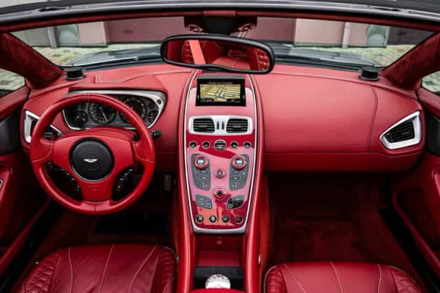 Aston Martin Vanquish (2013) thumbnail 6