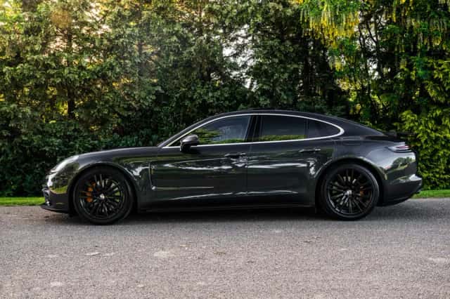 Porsche Panamera (2018) thumbnail 4