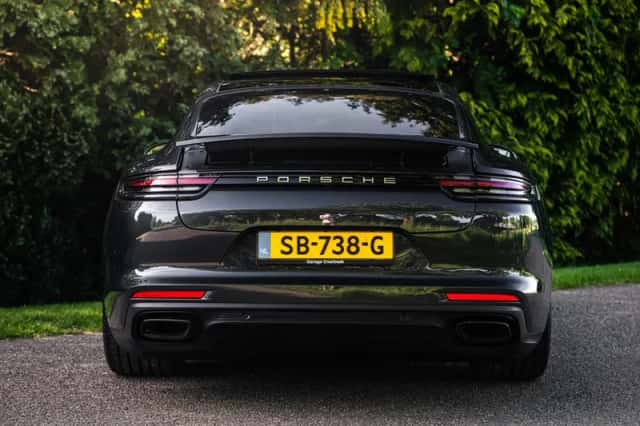 Porsche Panamera (2018) thumbnail 5