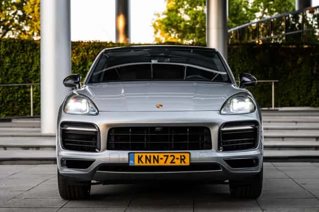 Porsche Cayenne Coupé (2020) thumbnail 3