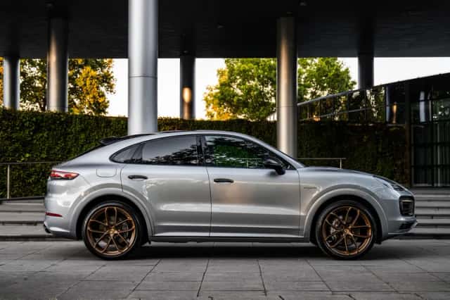 Porsche Cayenne Coupé (2020) thumbnail 5