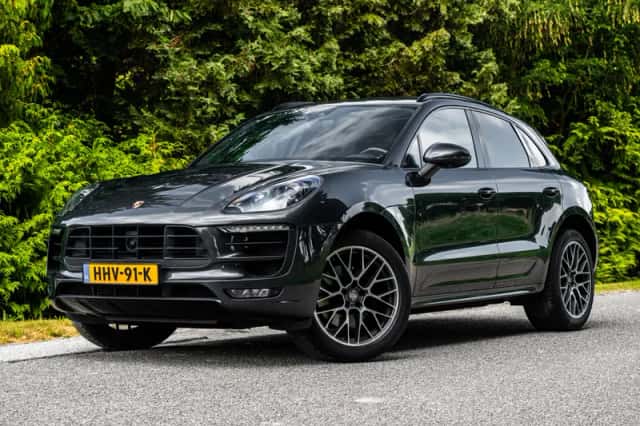 Porsche Macan (2016) thumbnail 1