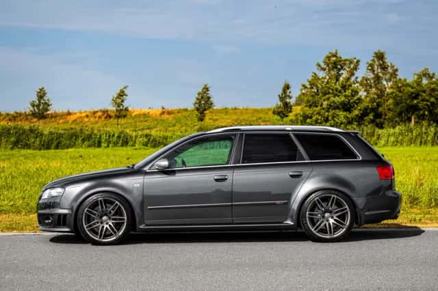 Audi RS 4 (2006) thumbnail 4