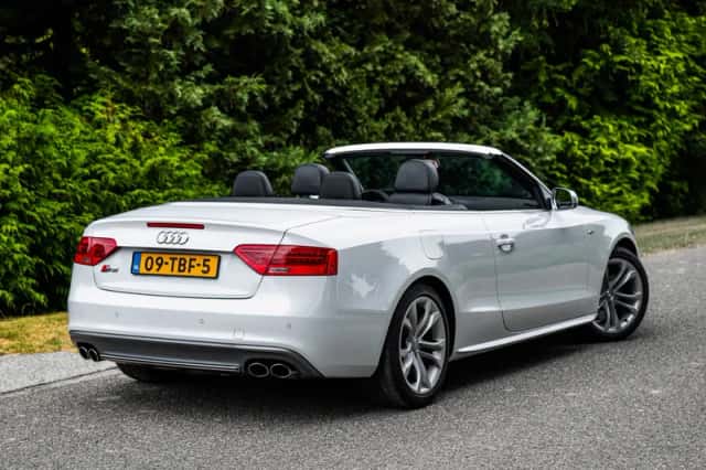 Audi S5 (2012) thumbnail 2