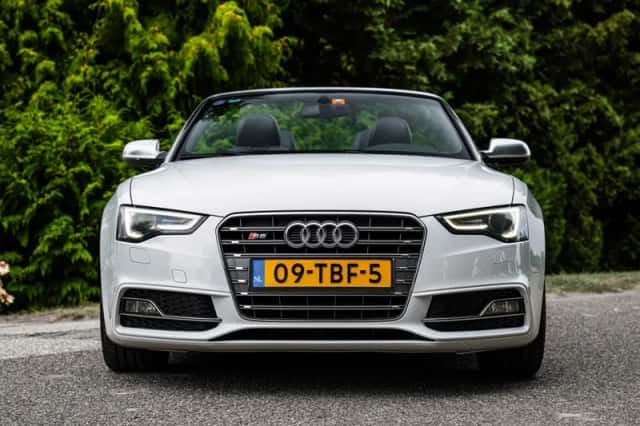 Audi S5 (2012) thumbnail 3