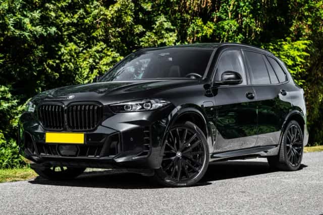 BMW X5 (2023) thumbnail 1