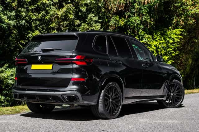 BMW X5 (2023) thumbnail 2