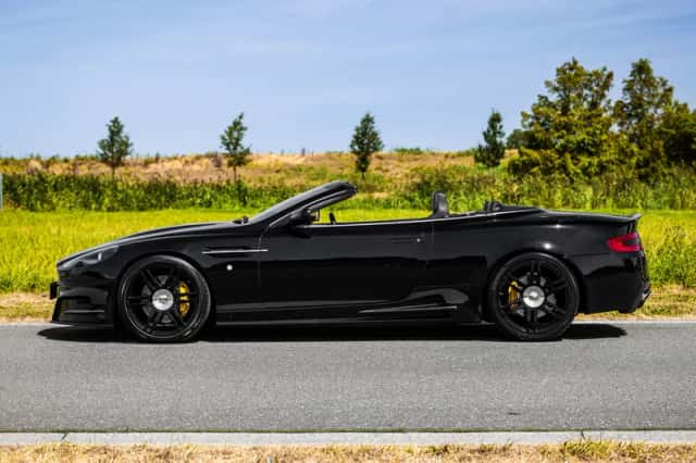 Aston Martin DB9 (2006) thumbnail 4