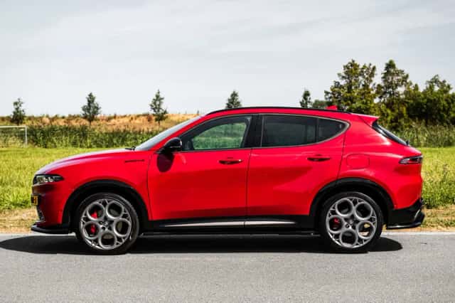 Alfa Romeo Tonale (2023) thumbnail 4