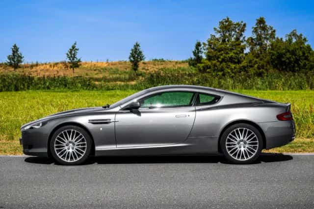 Aston Martin DB9 (2008) thumbnail 4