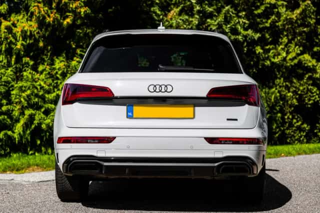 Audi Q5 (2023) thumbnail 5