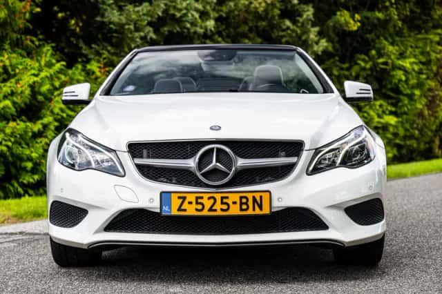 Mercedes-Benz E-Klasse (2015) thumbnail 3