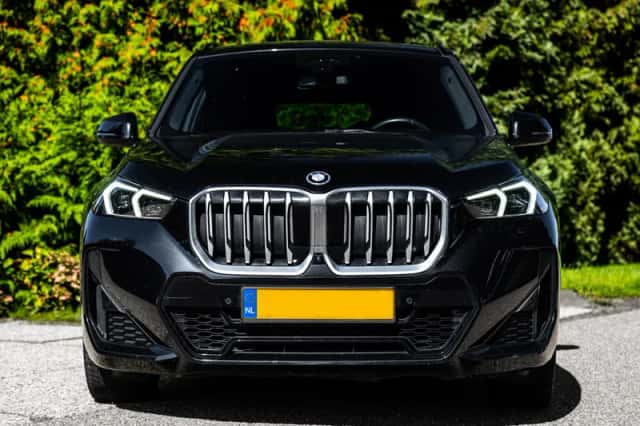 BMW X1 (2023) thumbnail 3