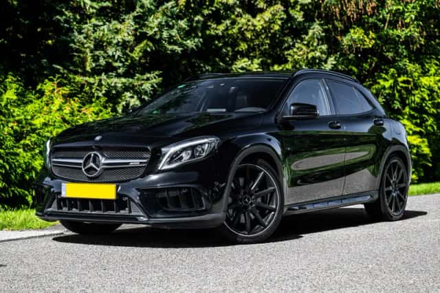 Mercedes-Benz GLA-Klasse (2017) thumbnail 1