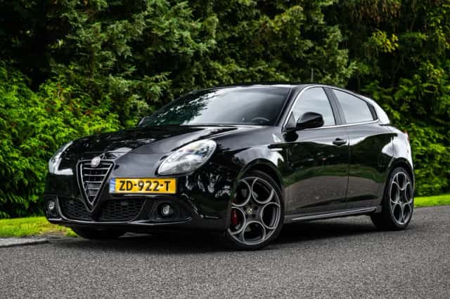 Alfa Romeo Giulietta (2014) thumbnail 1
