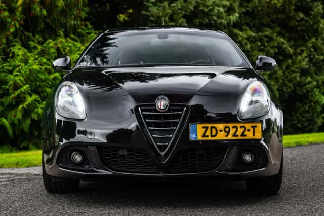 Alfa Romeo Giulietta (2014) thumbnail 3