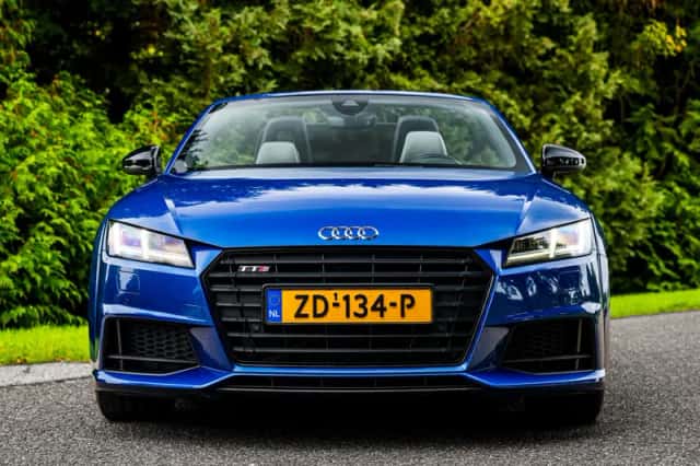 Audi TTS (2016) thumbnail 3