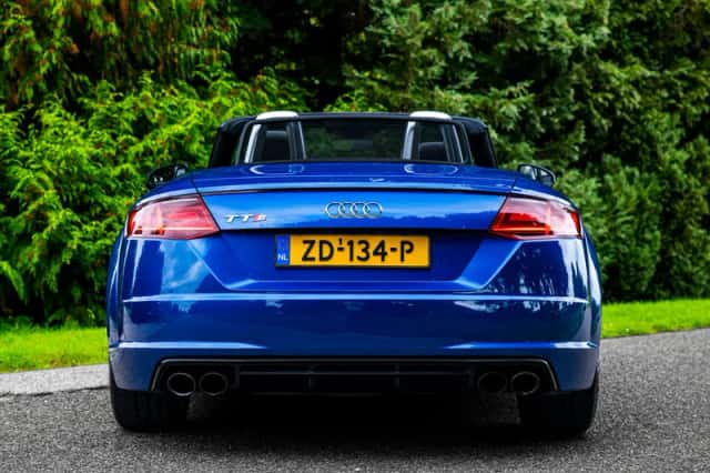 Audi TTS (2016) thumbnail 5