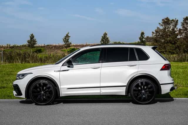 Volkswagen Tiguan (2021) thumbnail 4
