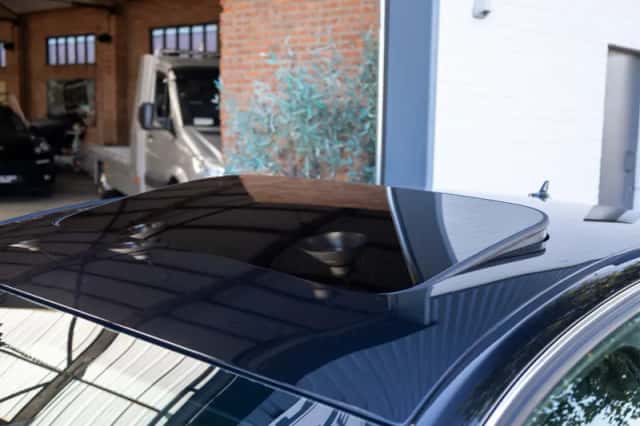 Audi S8 (2012) thumbnail 6
