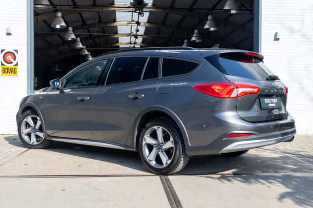 Ford Focus (2020) thumbnail 5