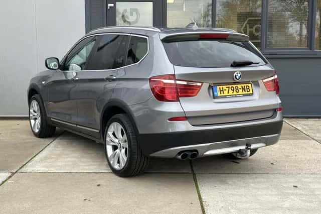 BMW X3 (2010) thumbnail 5
