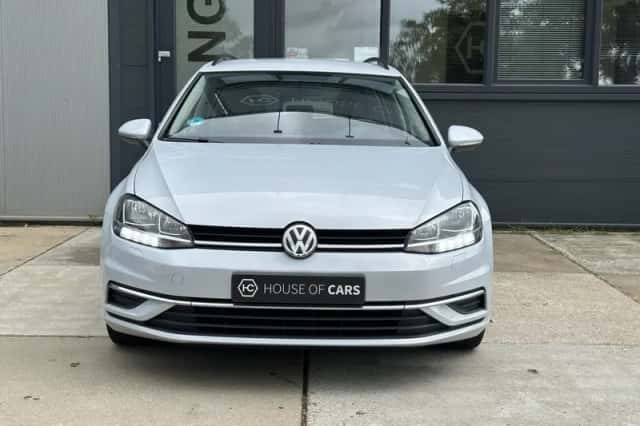 Volkswagen Golf (2017) thumbnail 3
