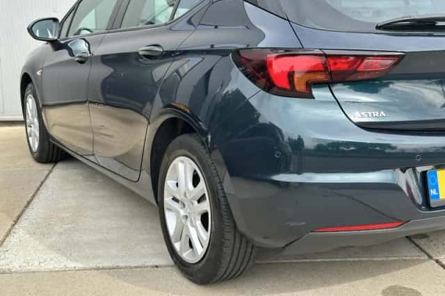 Opel Astra (2016) thumbnail 6
