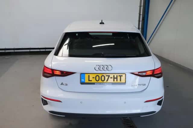 Audi A3 (2021) thumbnail 6