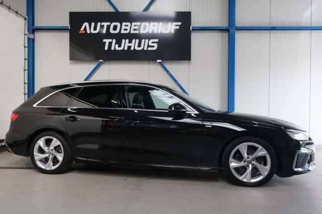Audi A4 (2019) thumbnail 2