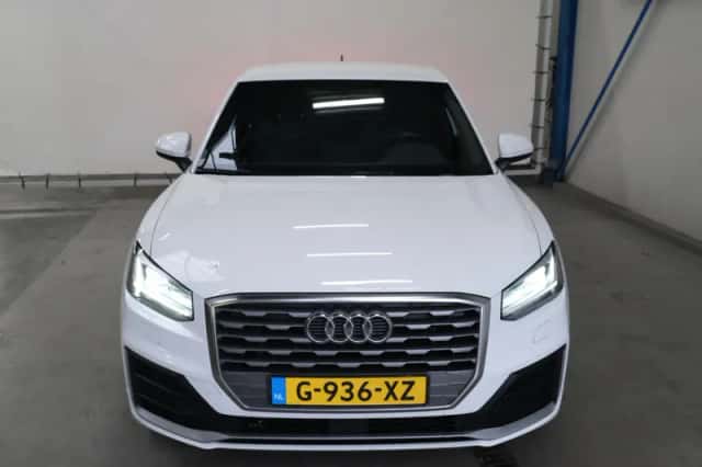 Audi Q2 (2020) thumbnail 3