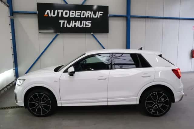 Audi Q2 (2020) thumbnail 5