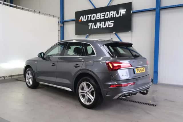 Audi Q5 (2021) thumbnail 4