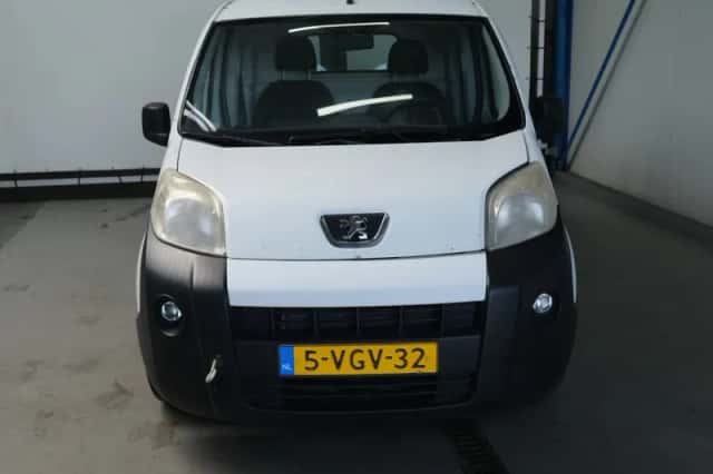 Peugeot Bipper (2010) thumbnail 3