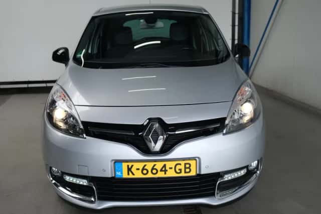 Renault Scénic (2015) thumbnail 3