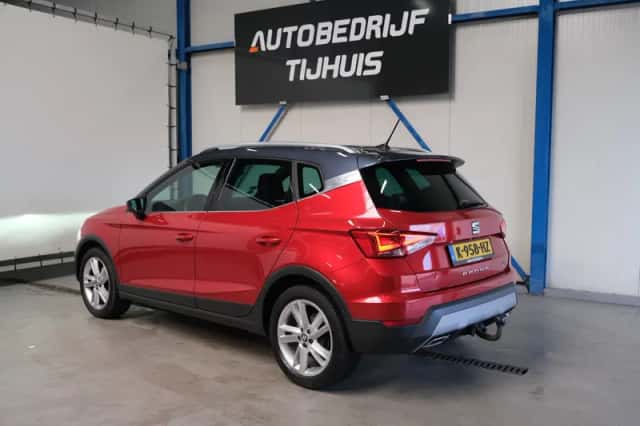SEAT Arona (2021) thumbnail 4