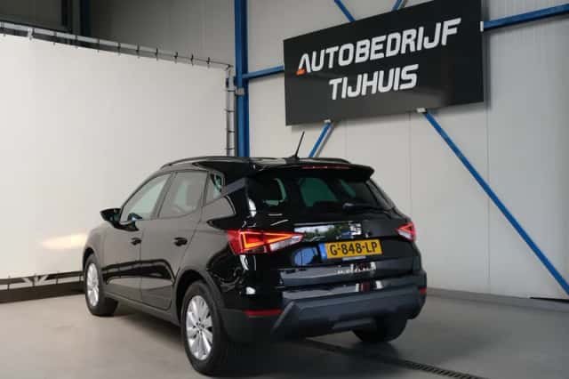 SEAT Arona (2019) thumbnail 4