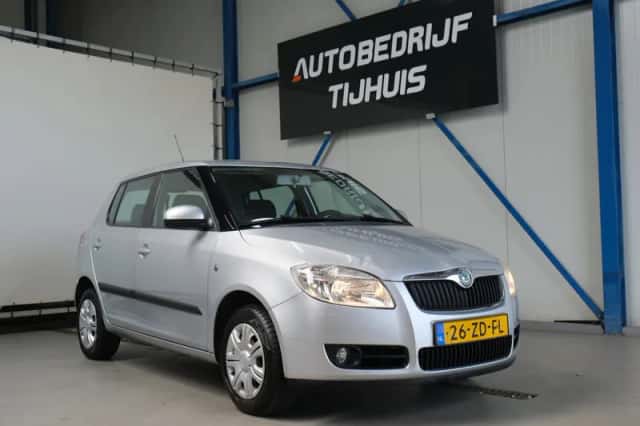 Škoda Fabia (2008) thumbnail 1