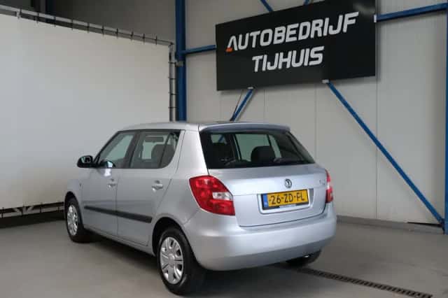 Škoda Fabia (2008) thumbnail 5