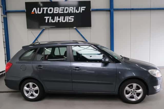 Škoda Fabia (2010) thumbnail 2