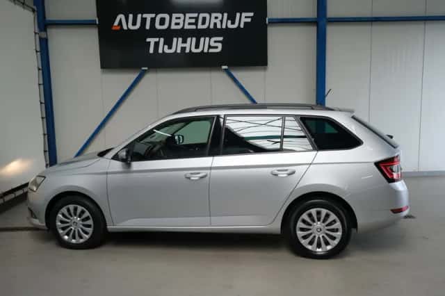 Škoda Fabia (2021) thumbnail 5