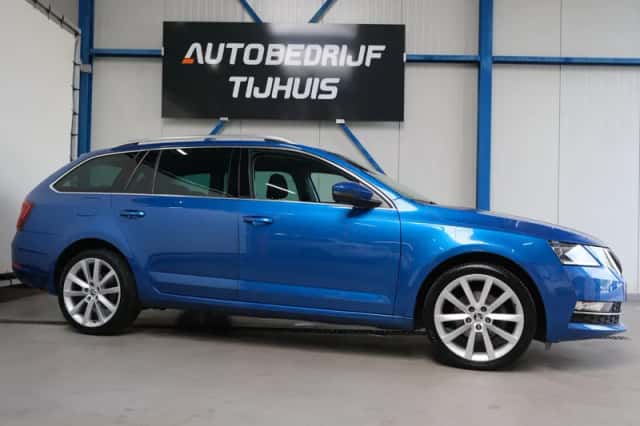 Škoda Octavia (2020) thumbnail 2