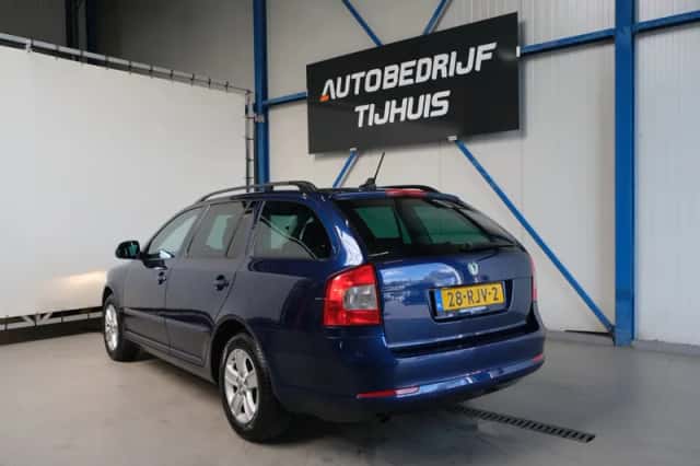 Škoda Octavia (2011) thumbnail 4