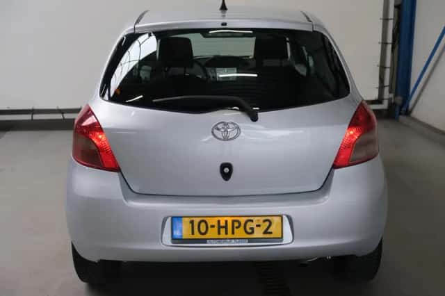 Toyota Yaris (2009) thumbnail 6